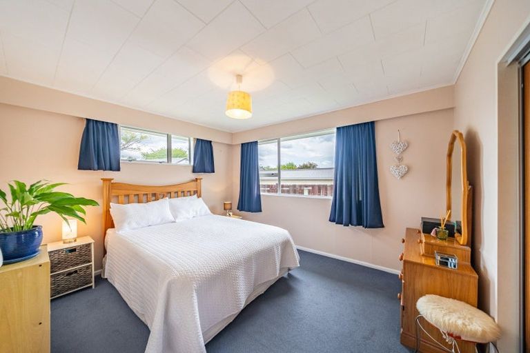 Photo of property in 20 Haylock Grove, Totara Park, Upper Hutt, 5018