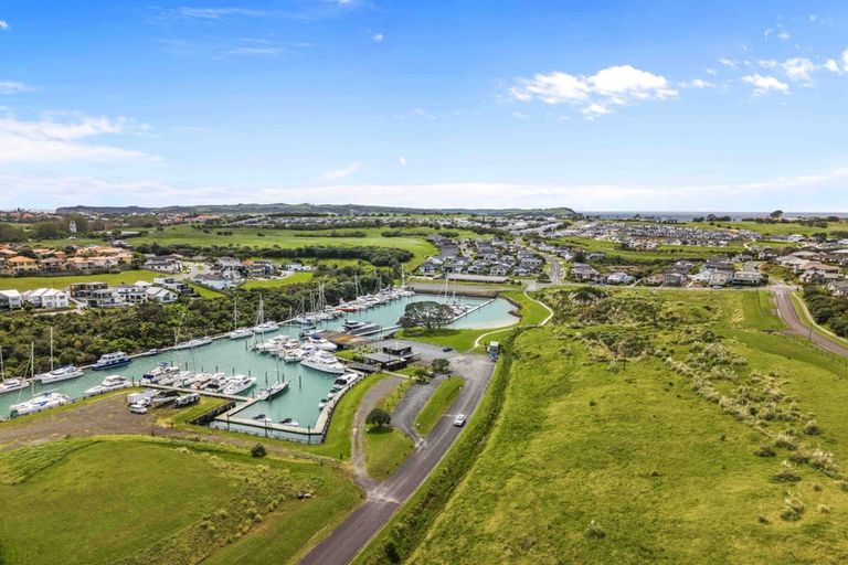 Photo of property in 65 Pinecrest Drive, Gulf Harbour, Whangaparaoa, 0930