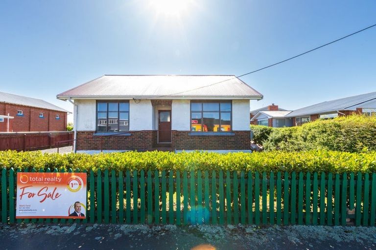 Photo of property in 23 Gordon Road, Mosgiel, 9024