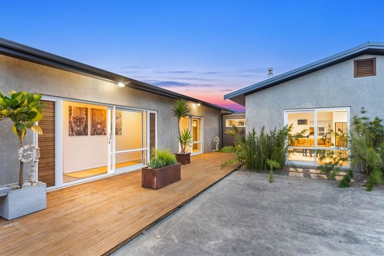 Photo of property in 14 Pairuku Lane, Peka Peka, Waikanae, 5391