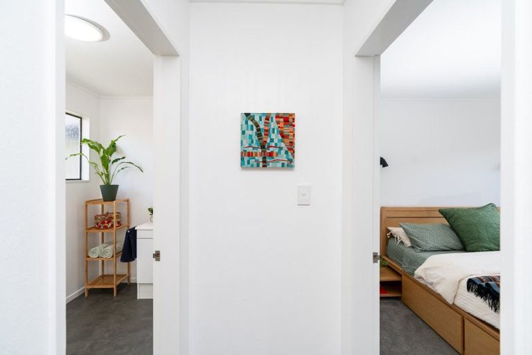 Photo of property in 42 Weka Street, Miramar, Wellington, 6022