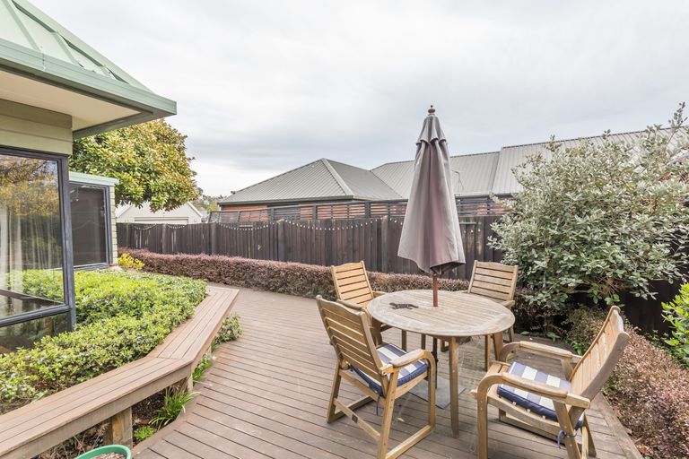 Photo of property in 8 Herbs Place, Cashmere, Christchurch, 8022