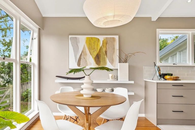 Photo of property in 8 Reiman Street, New Lynn, Auckland, 0600