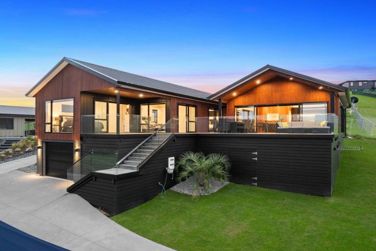 Photo of property in 4 Aquarius Lane, Langs Beach, 0582