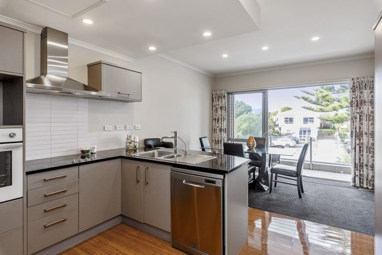 Photo of property in 4-u8 Seaview Road, Paraparaumu Beach, Paraparaumu, 5032