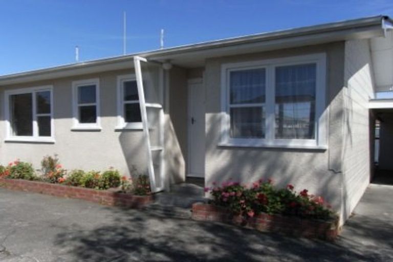 Photo of property in 87 Featherston Street, Takaro, Palmerston North, 4412