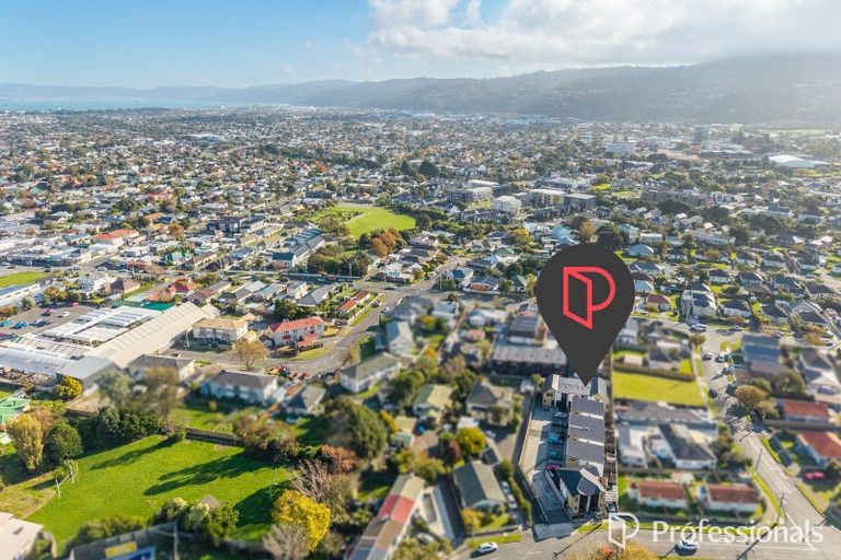 Photo of property in 11/489 Riverside Drive, Fairfield, Lower Hutt, 5011