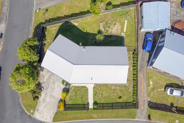 Photo of property in 9 The Bollard, Whitby, Porirua, 5024