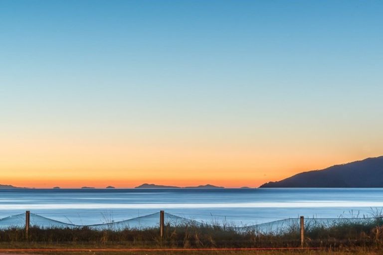 Photo of property in 82 Marine Parade, Paraparaumu Beach, Paraparaumu, 5032