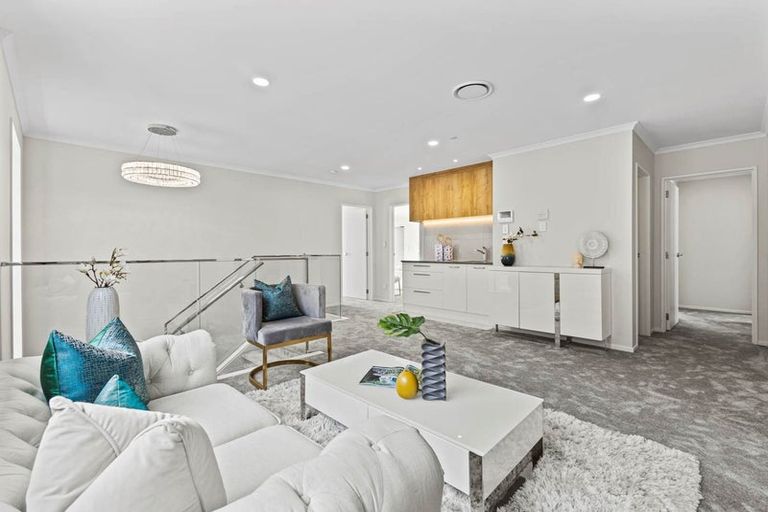 Photo of property in 8 Crossgar Road, Flat Bush, 2019