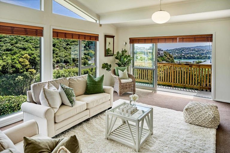 Photo of property in 4 Meridian Way, Whitby, Porirua, 5024