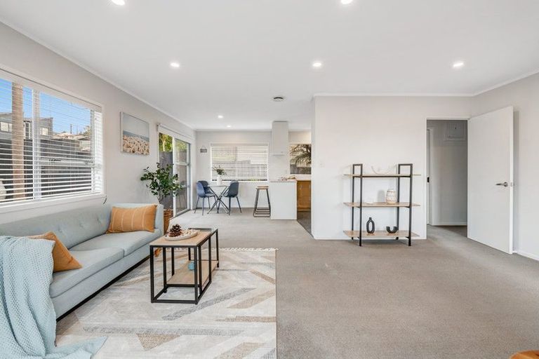 Photo of property in 1/34 Bayview Road, Bayview, Auckland, 0629