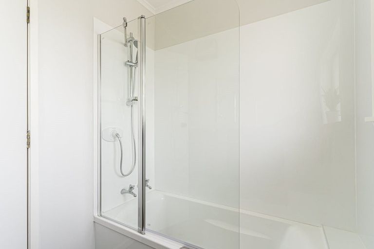 Photo of property in 22 Moheke Avenue, Roslyn, Palmerston North, 4414