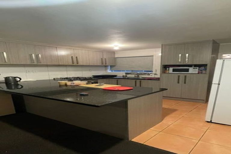 Photo of property in 2/66 Huia Road, Papatoetoe, Auckland, 2025