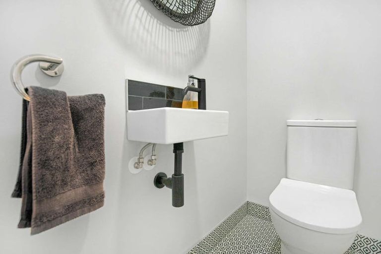 Photo of property in 3 Kohuhu Place, Motuoapa, 3382