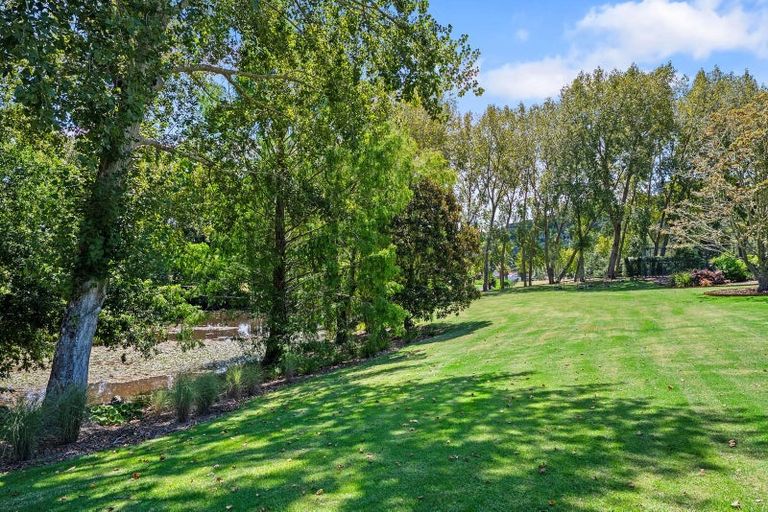 Photo of property in 44 Hardens Lane, Paremoremo, Auckland, 0632