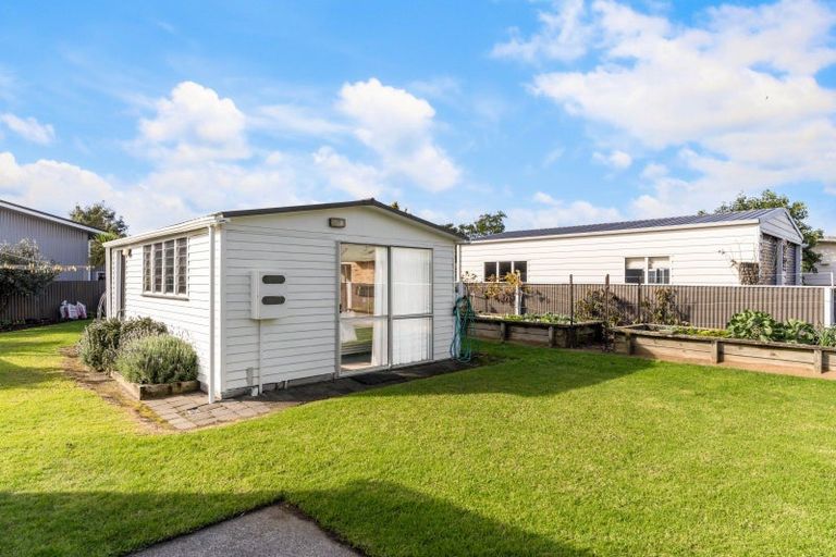 Photo of property in 208 Ajax Road, Whangamata, 3620
