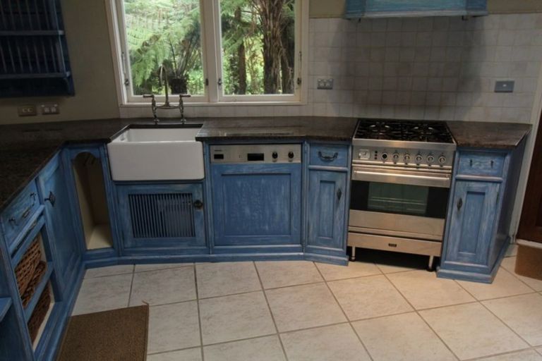 Photo of property in 539 South Titirangi Road, Titirangi, Auckland, 0604