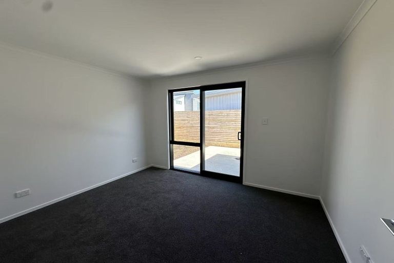 Photo of property in 10 Enchantment Lane, Karaka, Papakura, 2113
