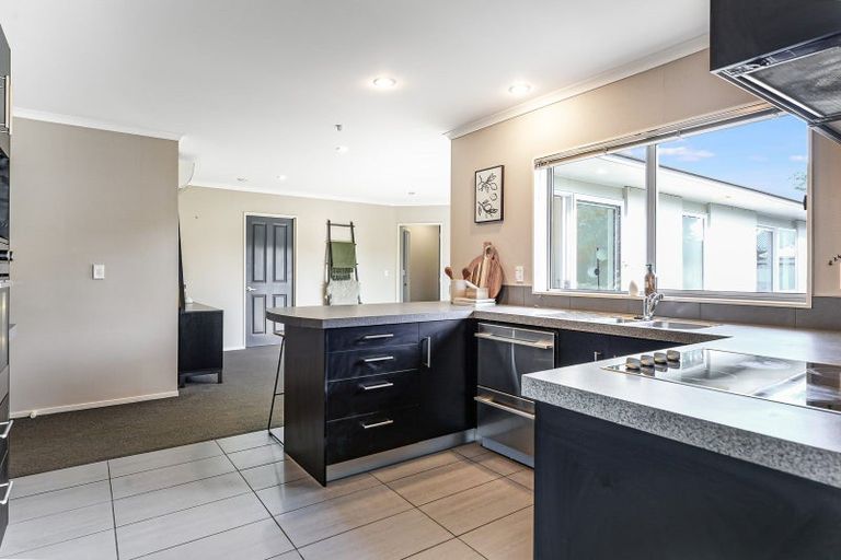 Photo of property in 8 Rosewood Court, Huntington, Hamilton, 3210