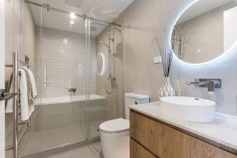 Photo of property in 16c Killarney Street, Takapuna, 0622