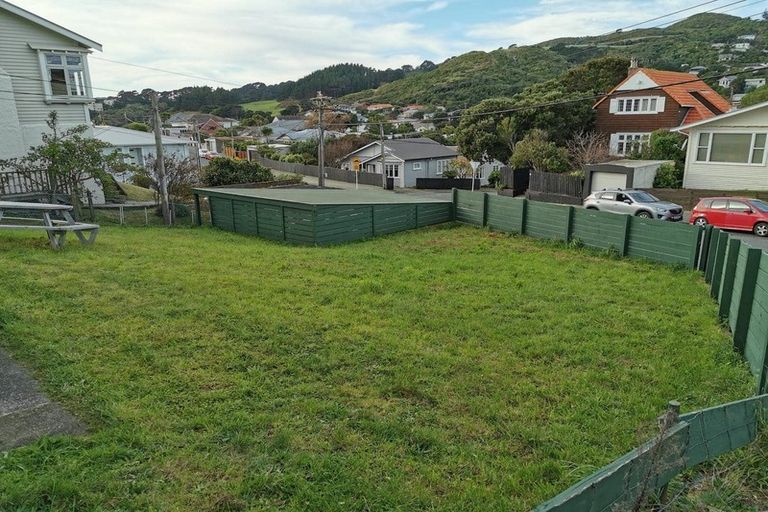 Photo of property in 62 Eden Street, Island Bay, Wellington, 6023