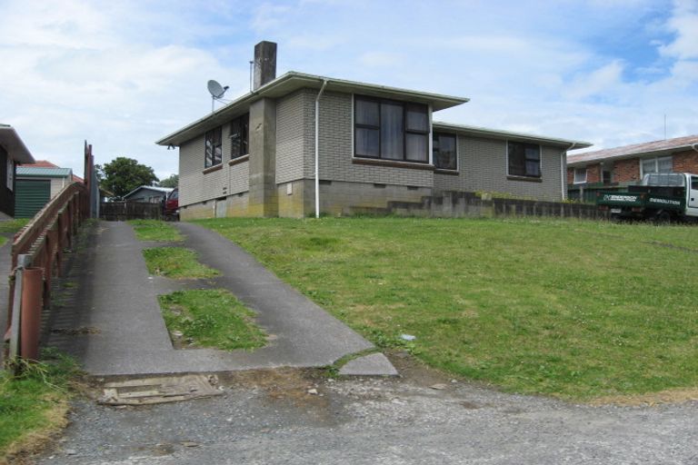 Photo of property in 35 Imrie Avenue, Mangere, Auckland, 2022