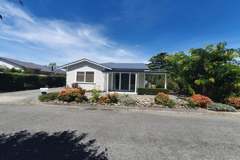 Photo of property in 2 Sam Meads Way, Greytown, 5712