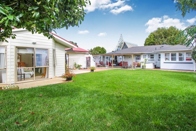 Photo of property in 91 Taikata Road, Te Atatu Peninsula, Auckland, 0610
