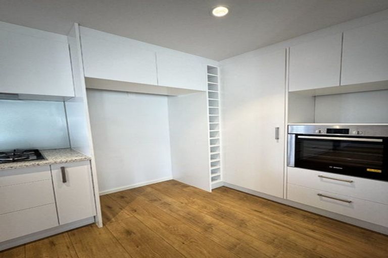 Photo of property in 11 Meritage Lane, Te Atatu South, Auckland, 0610