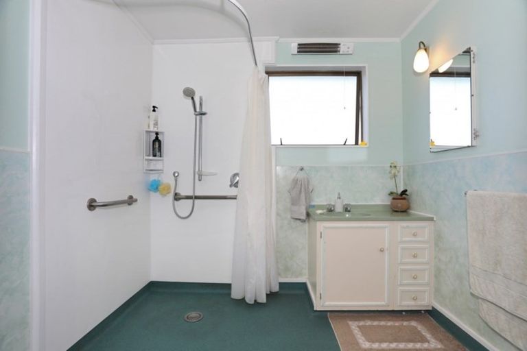 Photo of property in 1/10 Oxford Street, Marton, 4710