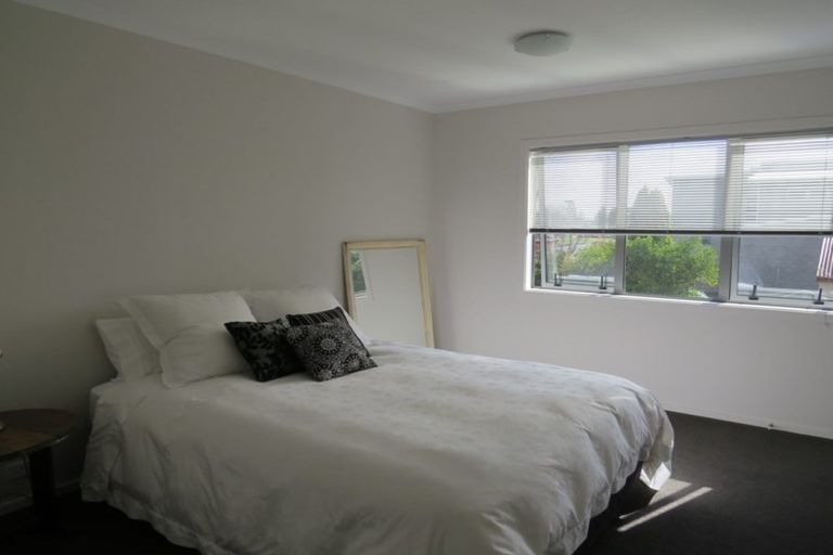 Photo of property in 20e Kelvin Place, Hamilton East, Hamilton, 3216