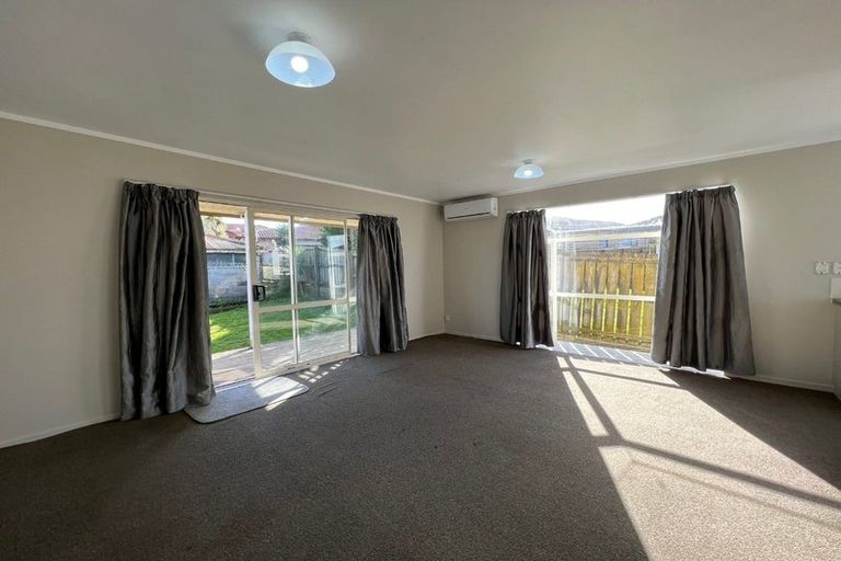Photo of property in 10 Richard Road, Mangere, Auckland, 2022