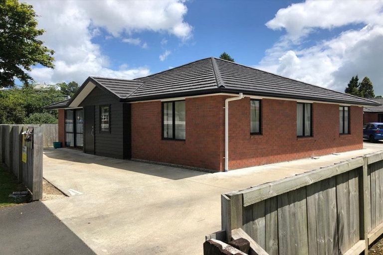 Photo of property in 7u1 Vesty Avenue, Hillcrest, Hamilton, 3216
