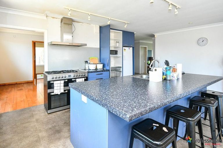 Photo of property in 28 Fairview Road, Papatoetoe, Auckland, 2025