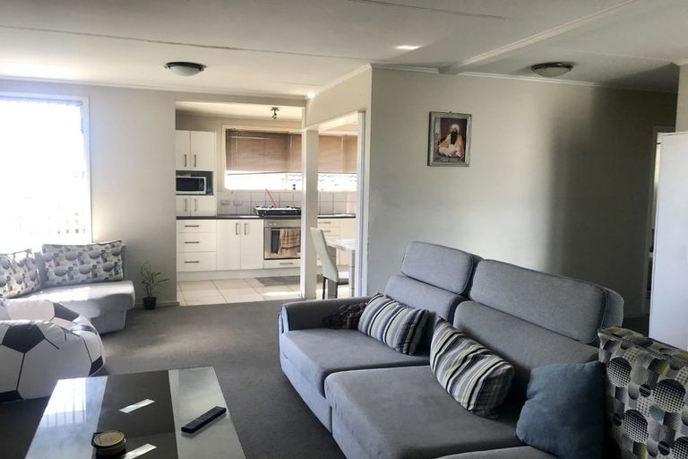 Photo of property in 3 Dennis Road, Papatoetoe, Auckland, 2025