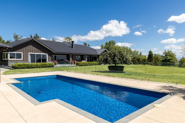 Photo of property in 194 Te Mata Peak Road, Havelock North, 4130