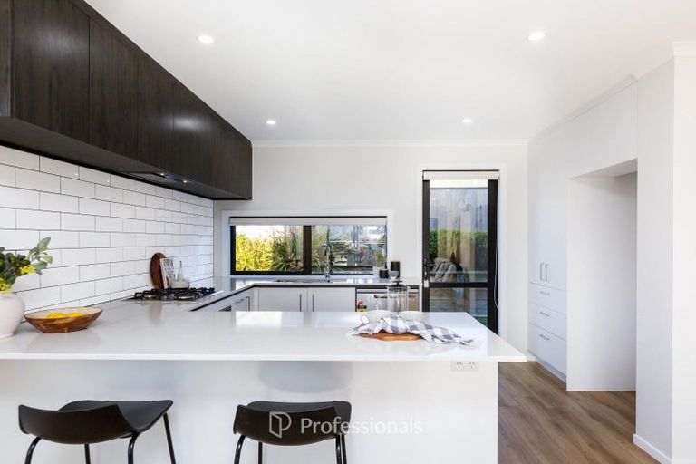 Photo of property in 7 Desert Gold Lane, Wallaceville, Upper Hutt, 5018