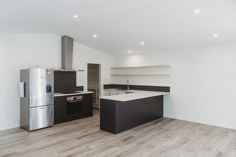 Photo of property in 135 Victoria Street, Cambridge, 3434