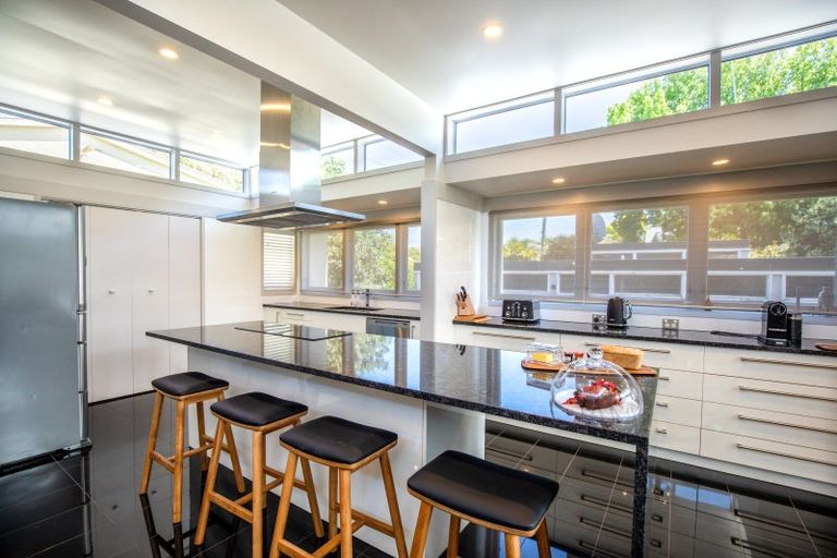 Photo of property in 8c Brassey Road, Saint Johns Hill, Whanganui, 4500