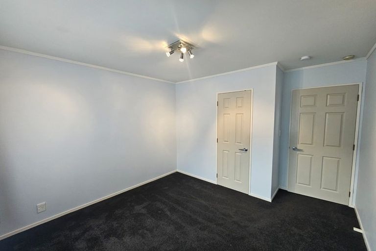 Photo of property in 2/7 Edendale Road, Somerville, Auckland, 2014