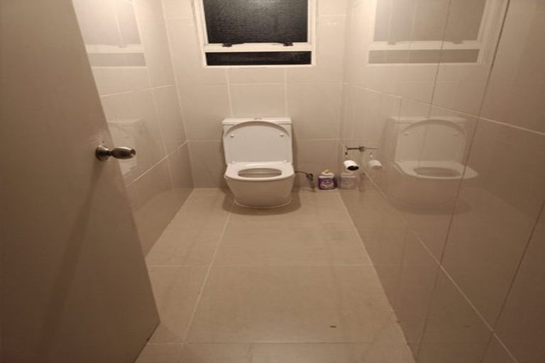 Photo of property in 30 Sunvue Road, Glen Eden, Auckland, 0602