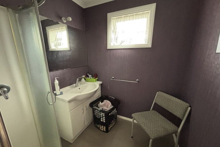 Photo of property in 8 Stephens Crescent, Highbury, Palmerston North, 4412