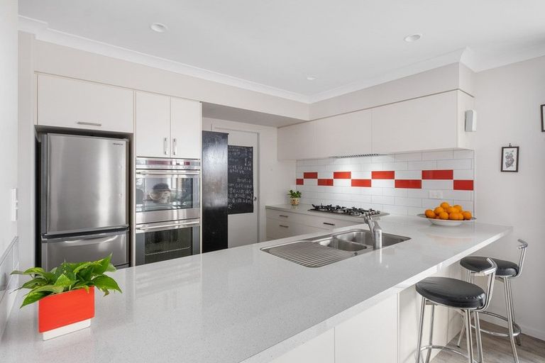 Photo of property in 34 Oakwood Way, Papamoa Beach, Papamoa, 3118