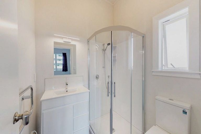 Photo of property in 122 Tinakori Road, Thorndon, Wellington, 6011