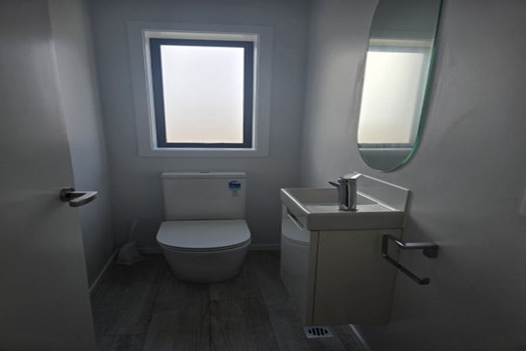 Photo of property in 7/64 Glen Road, Stokes Valley, Lower Hutt, 5019