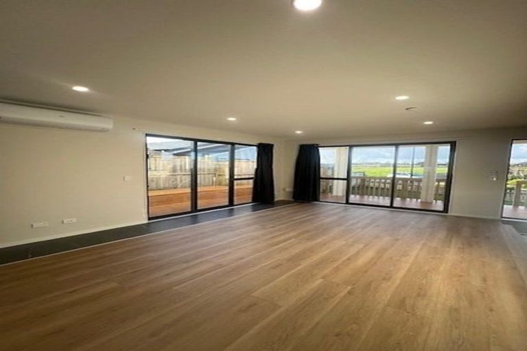 Photo of property in 38 Ahunga Road, Karaka, Papakura, 2113