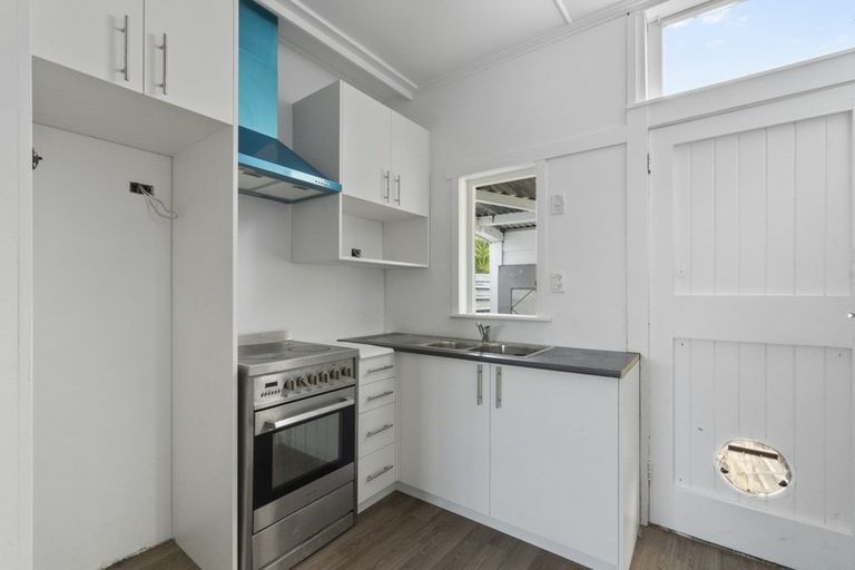 Photo of property in 15 Maitland Street, Frankton, Hamilton, 3204