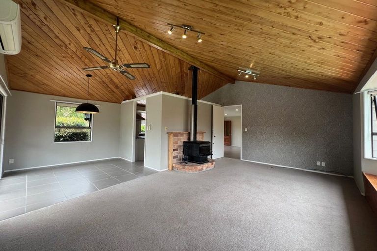 Photo of property in 3 Bluewater Place, Wattle Downs, Auckland, 2103