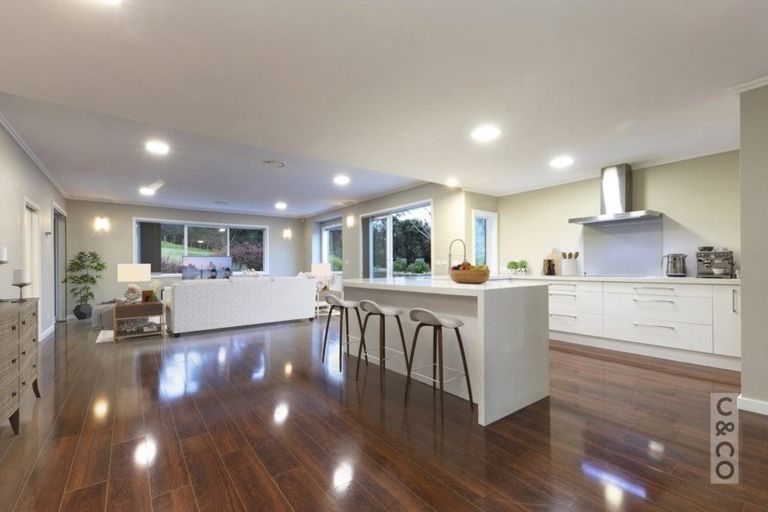 Photo of property in 31 Mudgeways Road, Massey, Auckland, 0614